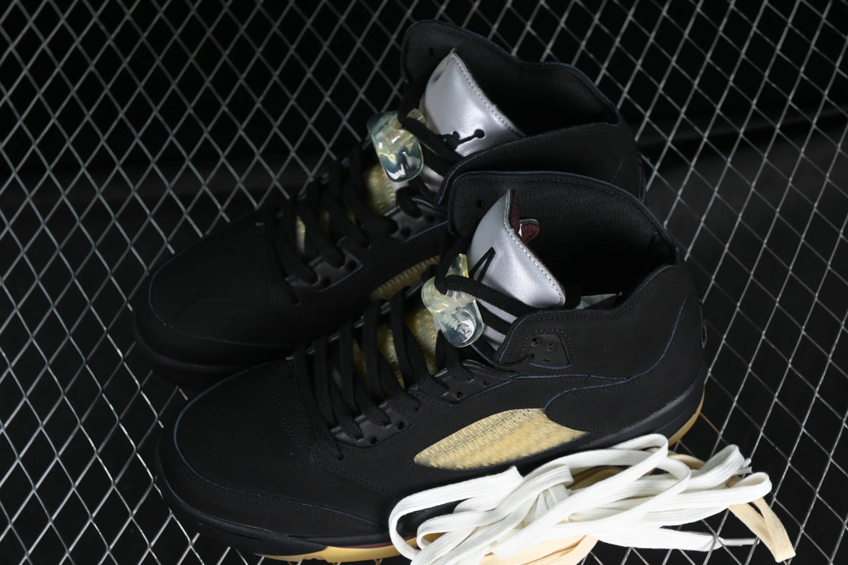 All categories Air Jordan Jordan series basketball shoes Air Jordan 5 pure original version A Ma Maniér x Air Jordan 5 Low AJ5 Joe 5 joint model suede black FD1330-001